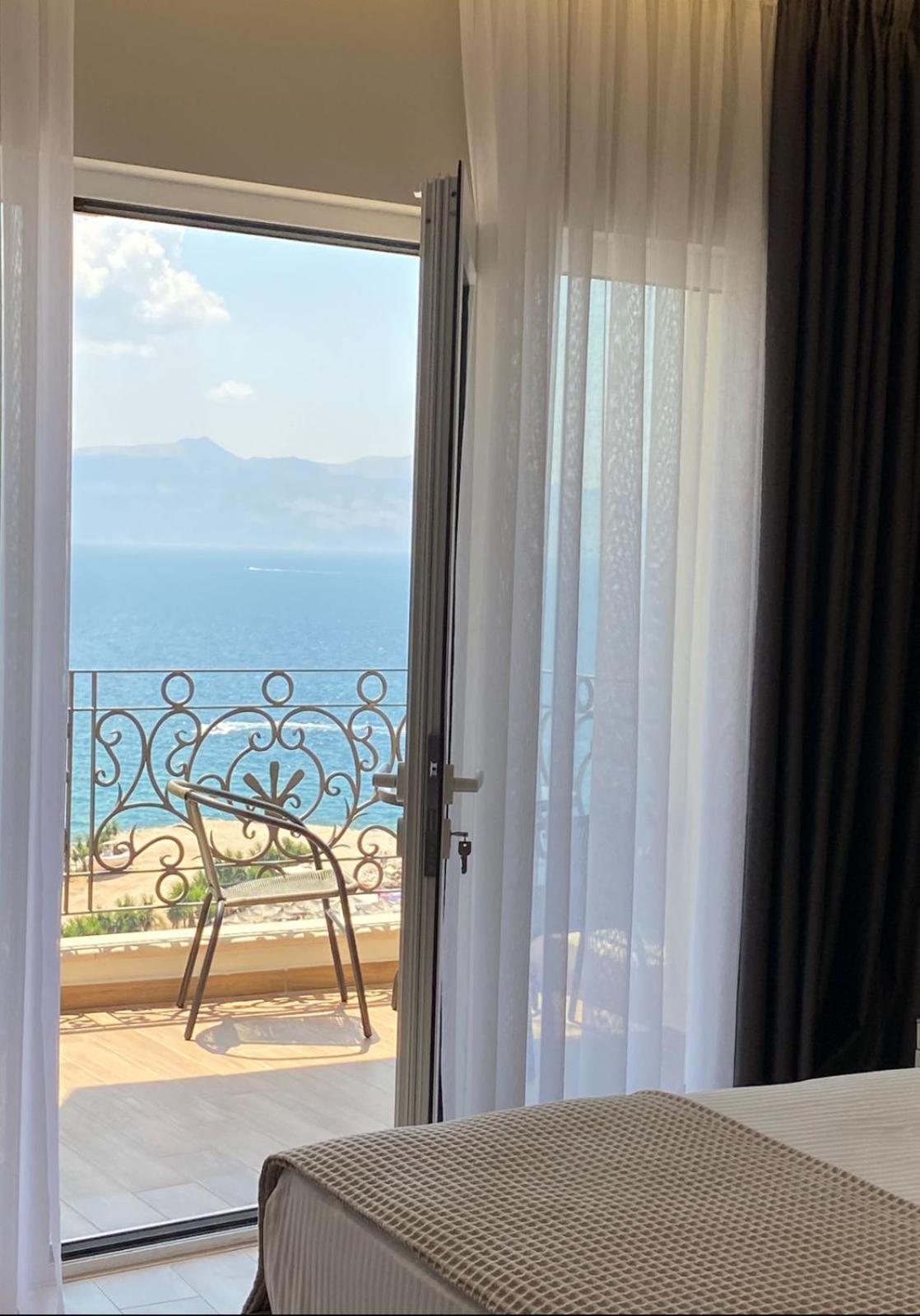 Ami Mar Hotel Саранда Экстерьер фото